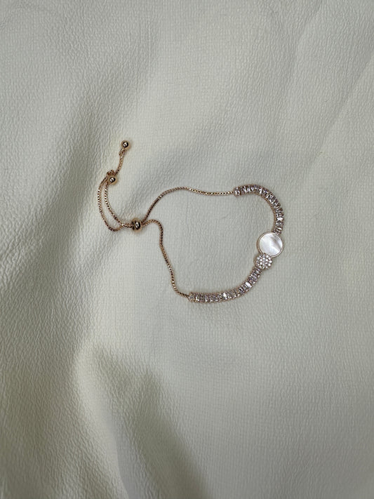 RoseGold Plated Austrian Diamond Circle Shaped Bracelet